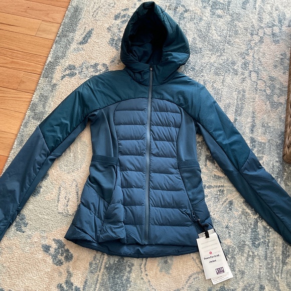 NWT Lululemon Down For It All Jacket Size 6 - Picture 1 of 6